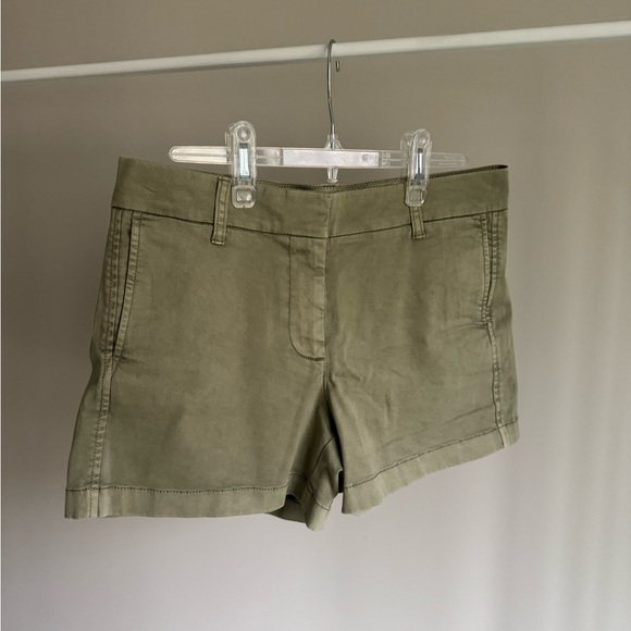 NWT J. Crew Olive Green Women's Shorts Size 6 - Picture 1 of 4